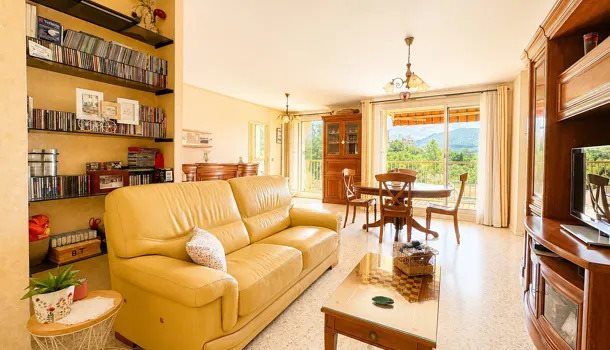Appartement à vendre, 92m², Aubagne