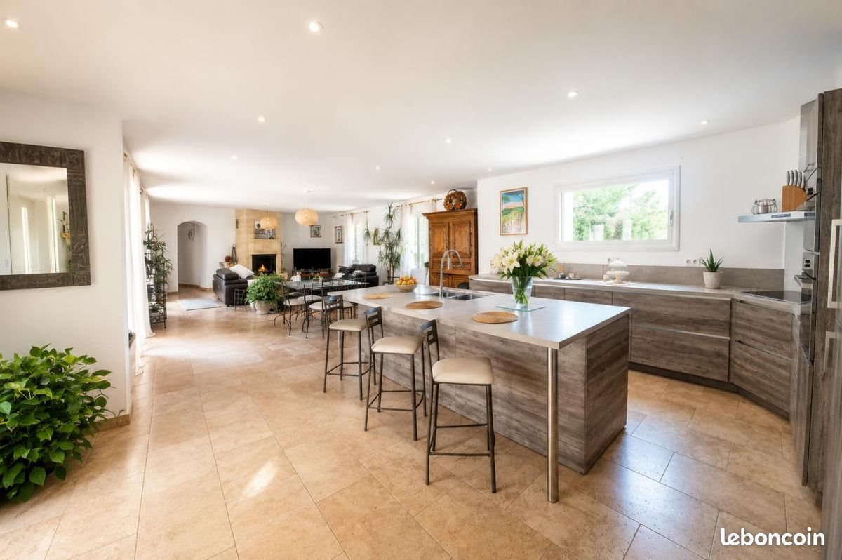 Maison à vendre, 242m², Le Castellet
