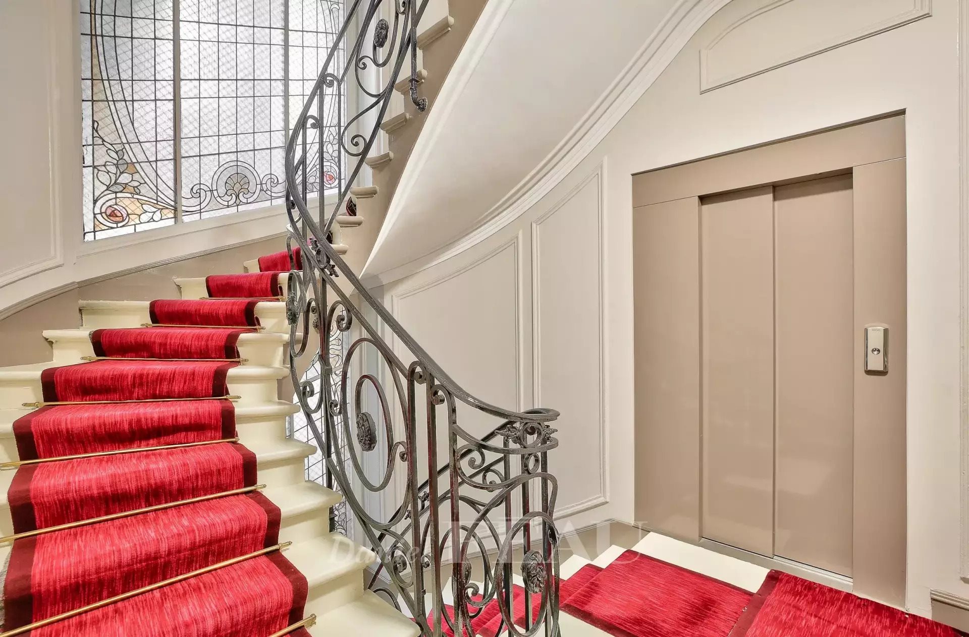 Appartement à louer, 158m², Paris 9ème