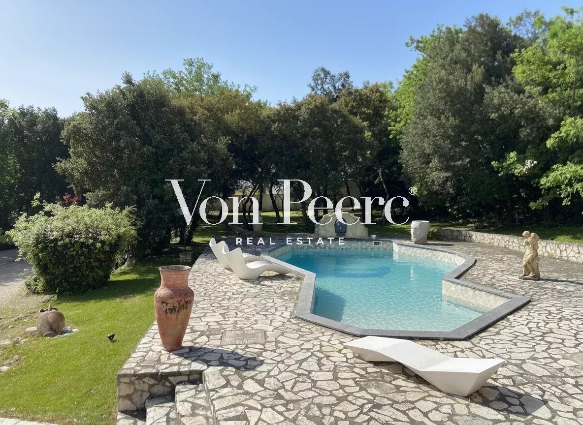 Maison à vendre, 280m², Saint-Laurent-des-Arbres