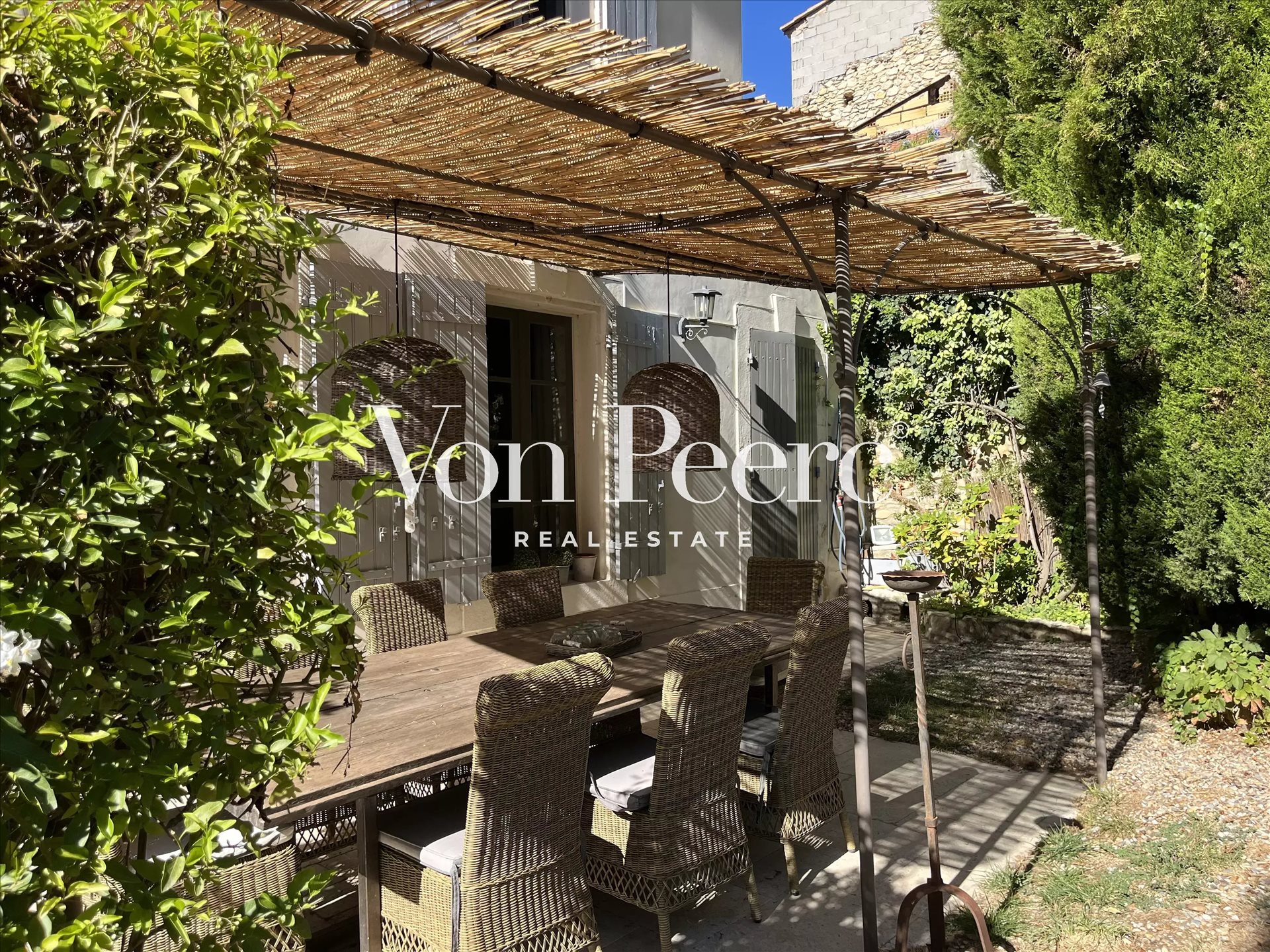 Maison à vendre, 350m², Boulbon