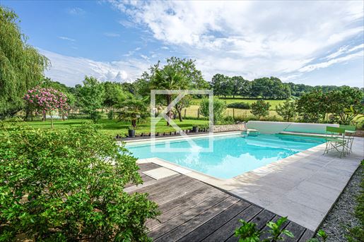 6 pièces 186 m² · à Conlie · 186 m² · 320 000 €