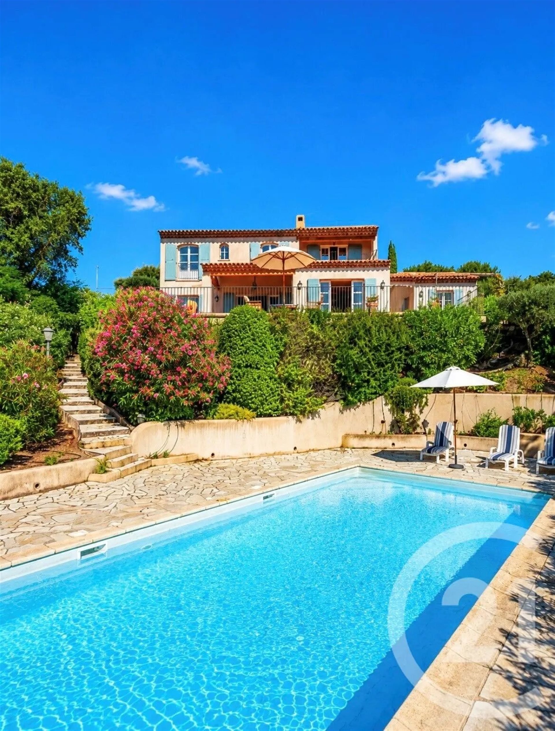 Maison à vendre, 180m², Roquebrune-sur-Argens