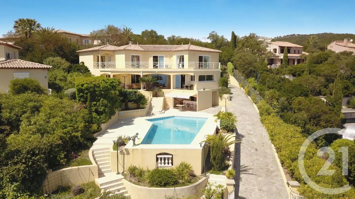 Maison à vendre, 330m², Roquebrune-sur-Argens