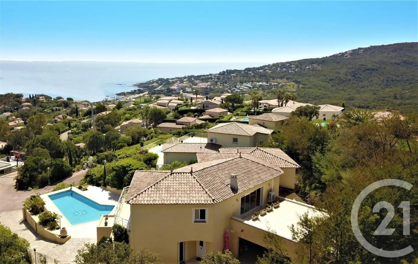 Maison à vendre, 330m², Roquebrune-sur-Argens