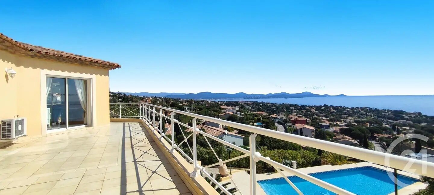 Maison à vendre, 330m², Roquebrune-sur-Argens
