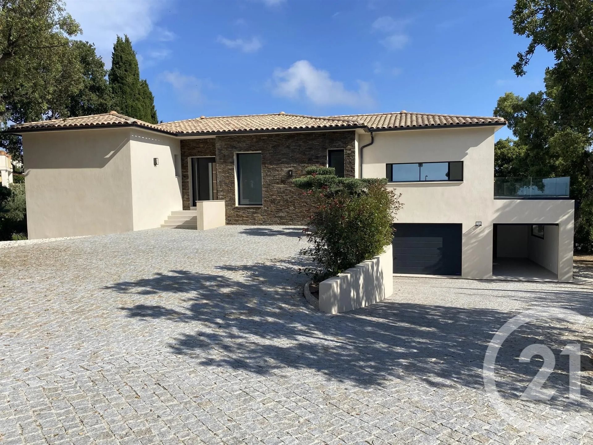 Maison à vendre, 238m², Roquebrune-sur-Argens