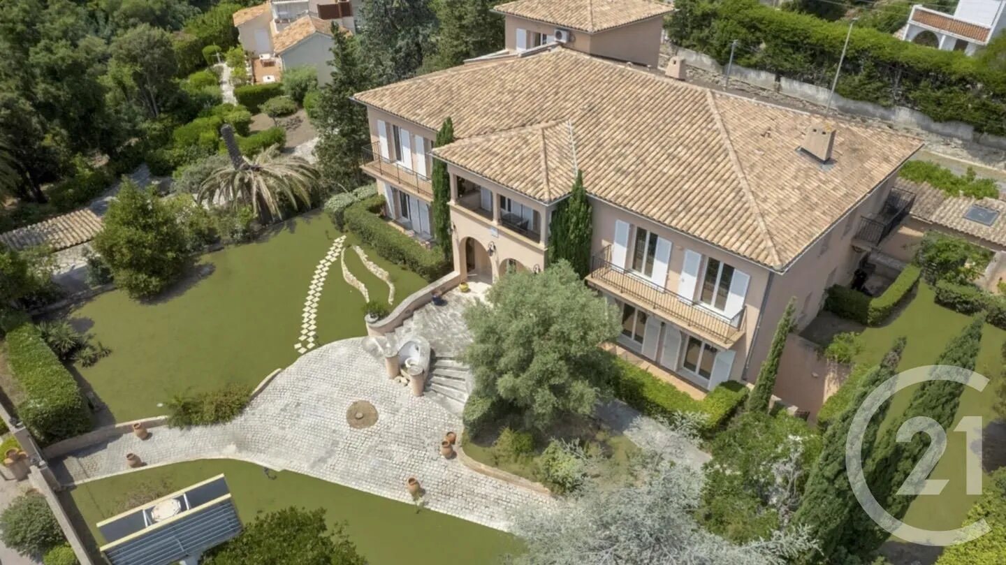 Maison à vendre, 775m², Roquebrune-sur-Argens