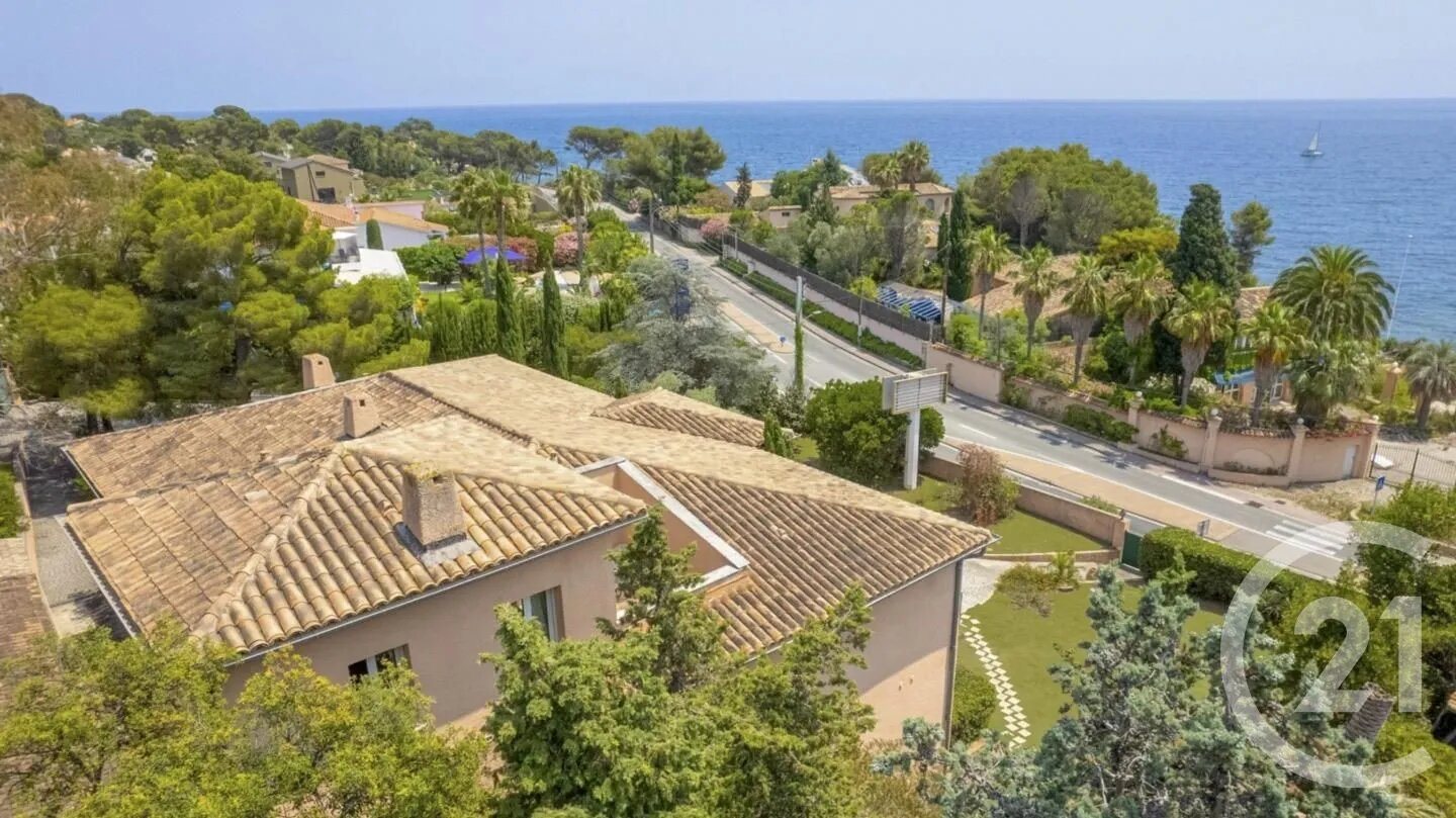 Maison à vendre, 775m², Roquebrune-sur-Argens