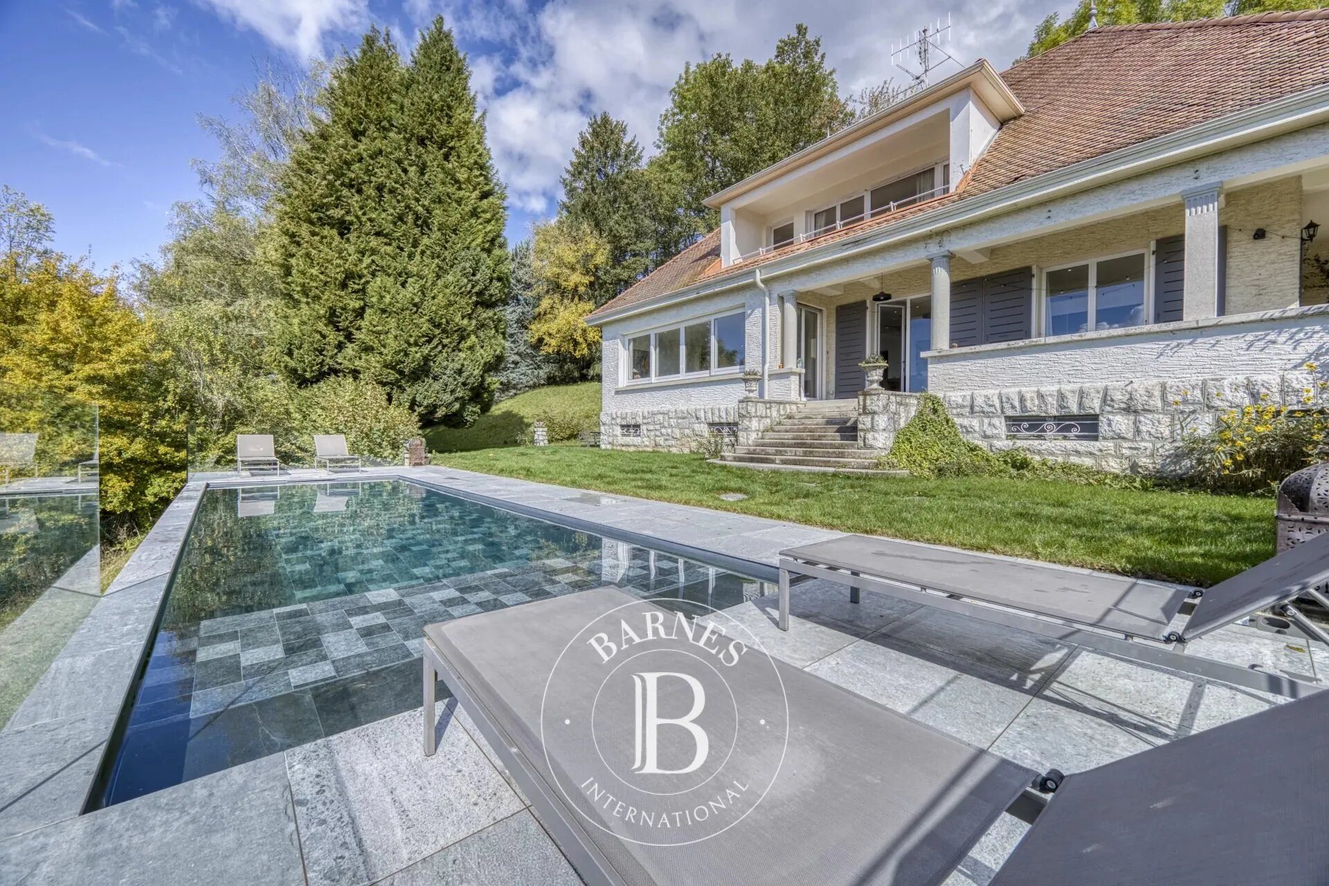 Maison à vendre, 248m², Lucinges