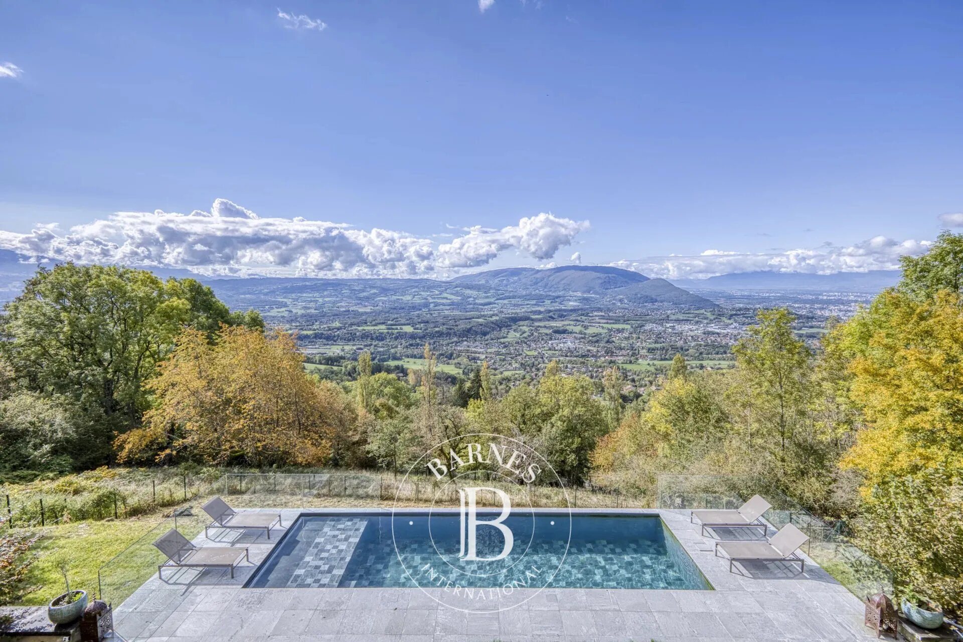 Maison à vendre, 248m², Lucinges