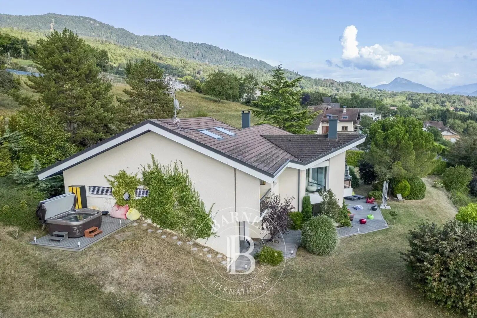 Maison à vendre, 435m², Lucinges