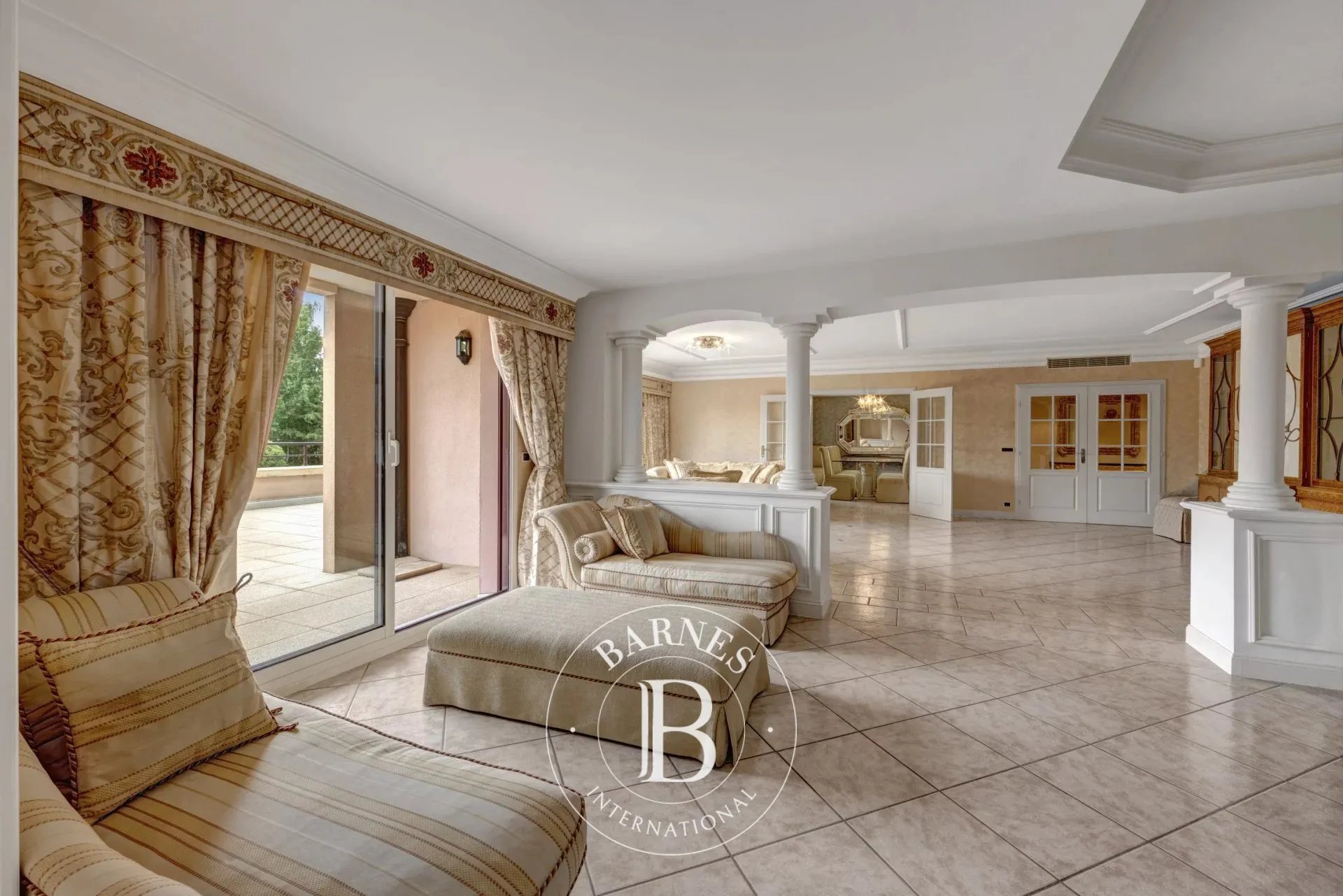 Appartement à vendre, 349m², Prévessin-Moëns