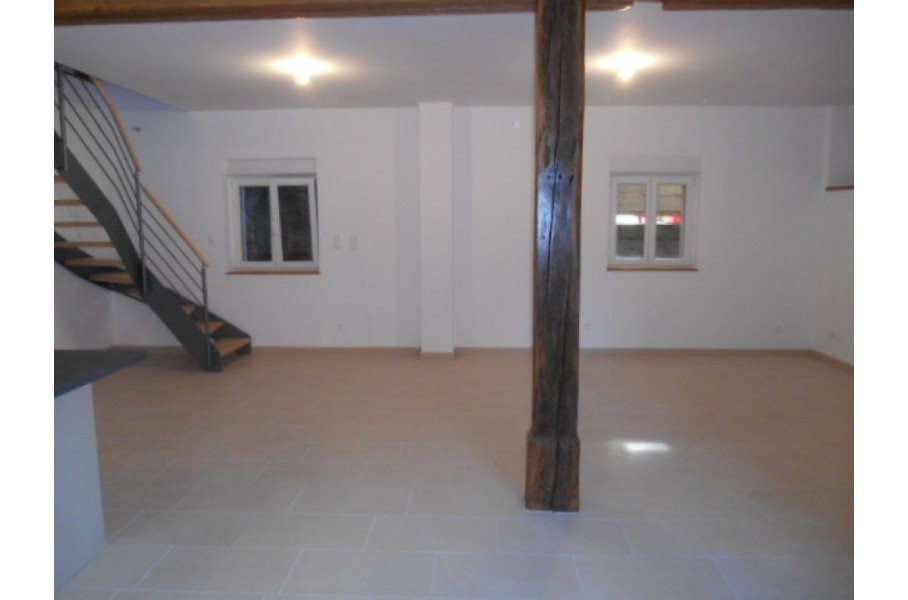 Appartement à louer, 82m², Stotzheim