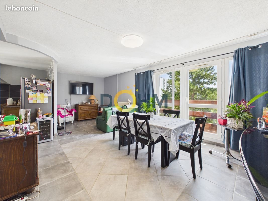 Appartement à vendre, 93m², Andrézieux-Bouthéon