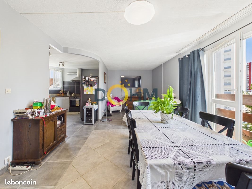 Appartement à vendre, 93m², Andrézieux-Bouthéon