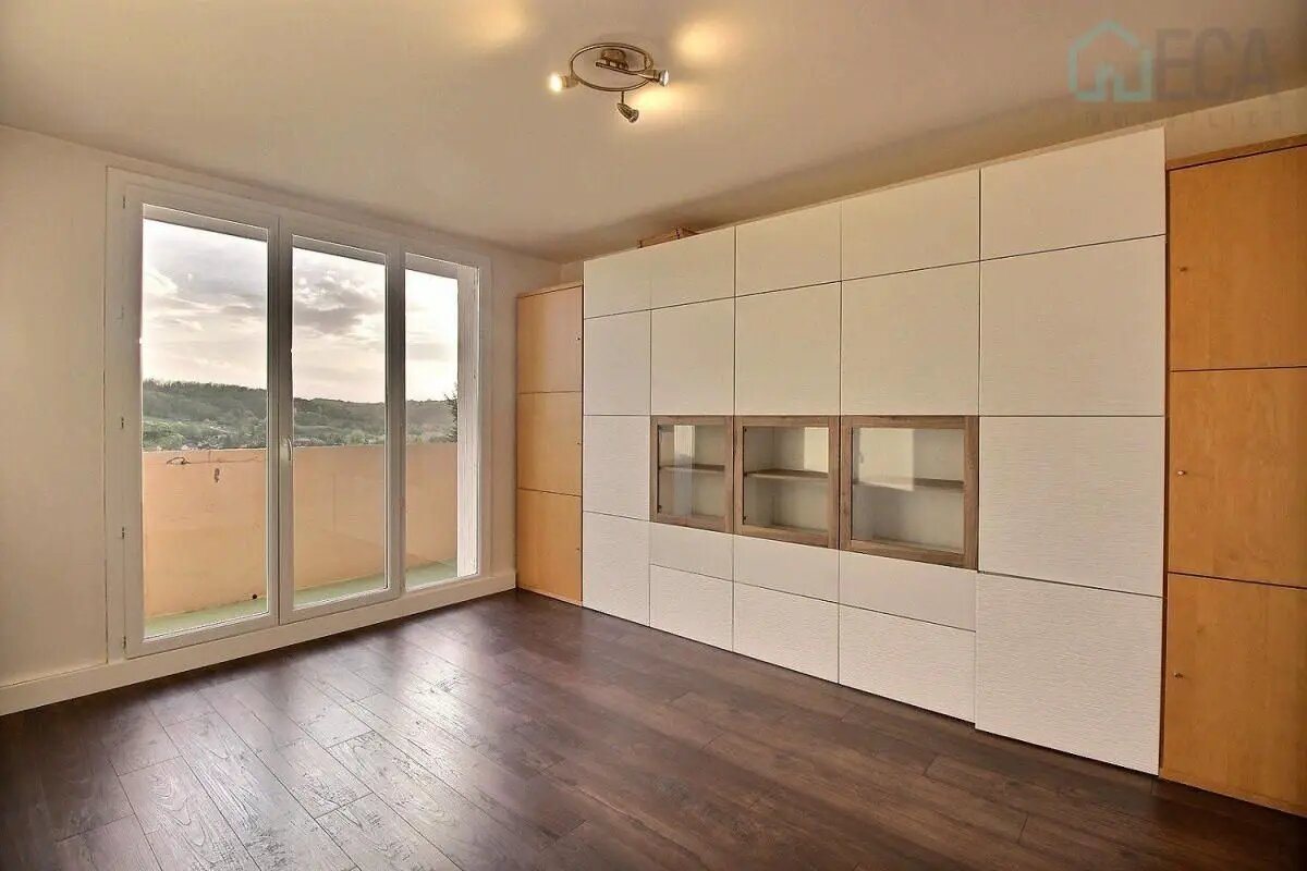 Appartement à louer, 71m², Ruy
