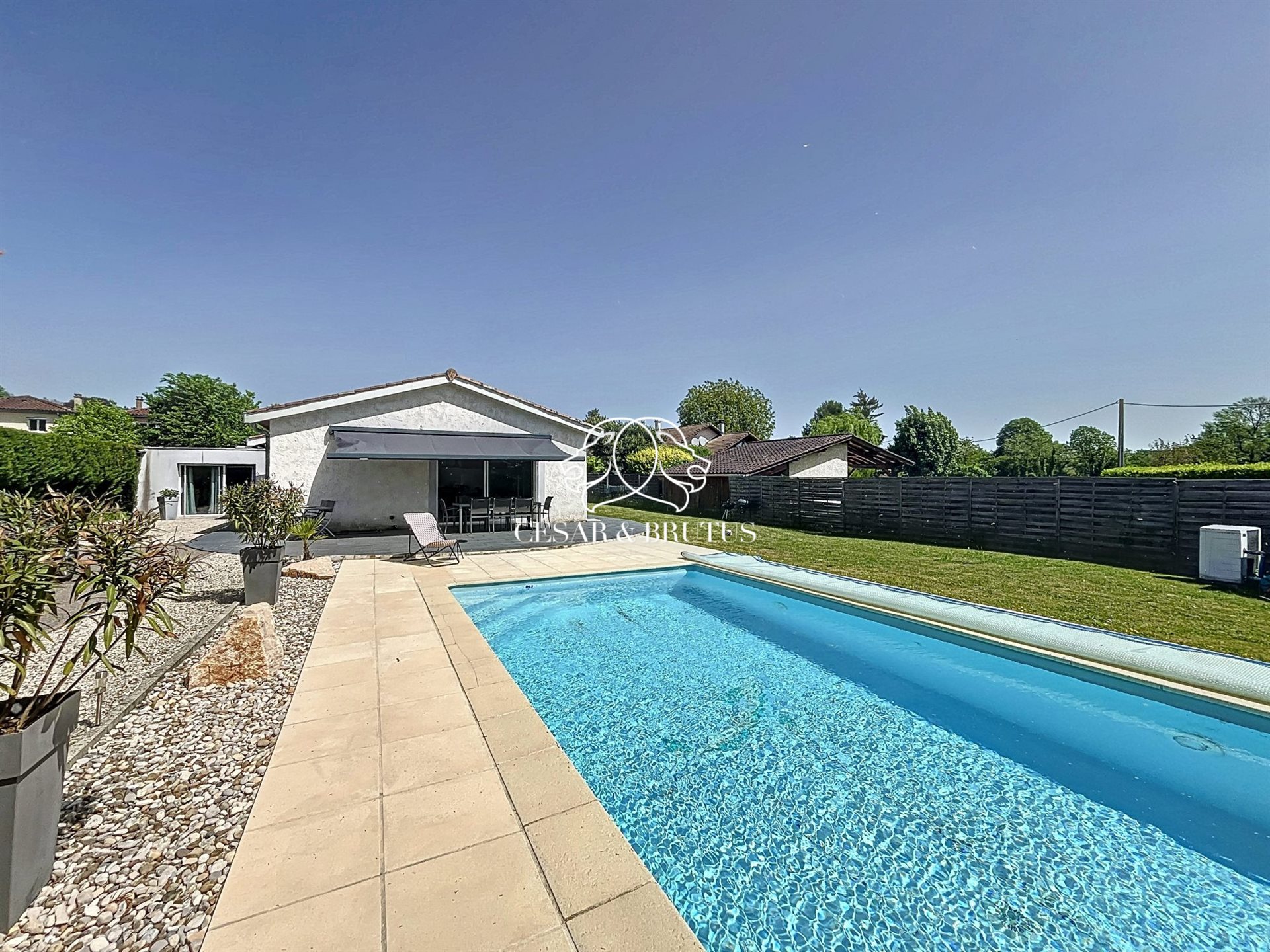 Maison à vendre, 165m², Villieu-Loyes-Mollon