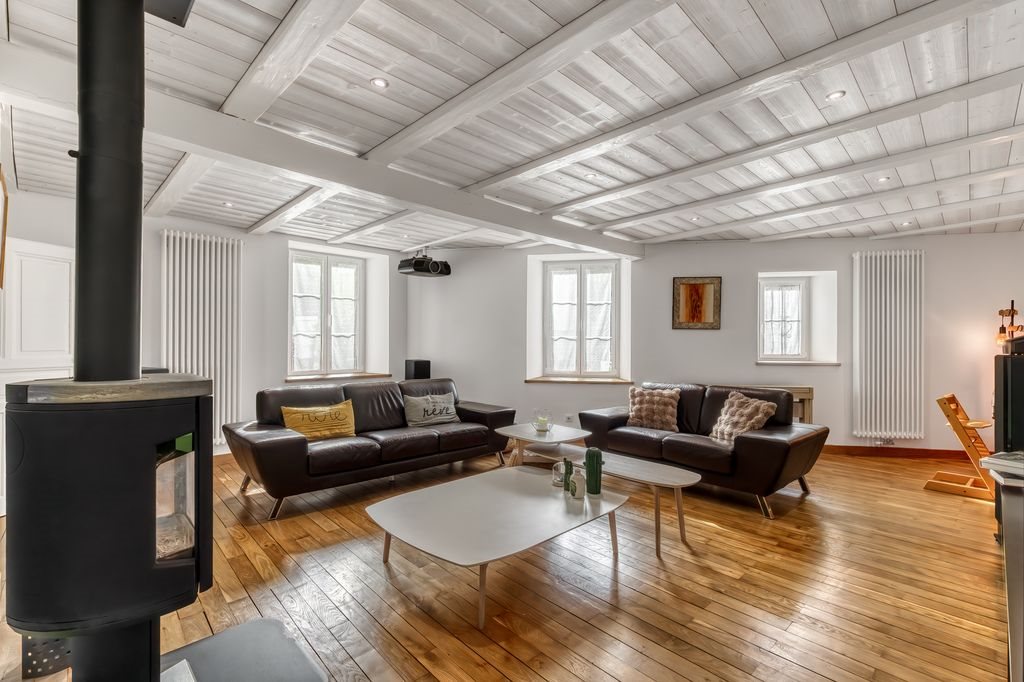 Maison à vendre, 218m², Gex