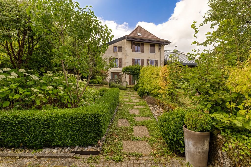 Maison à vendre, 218m², Gex