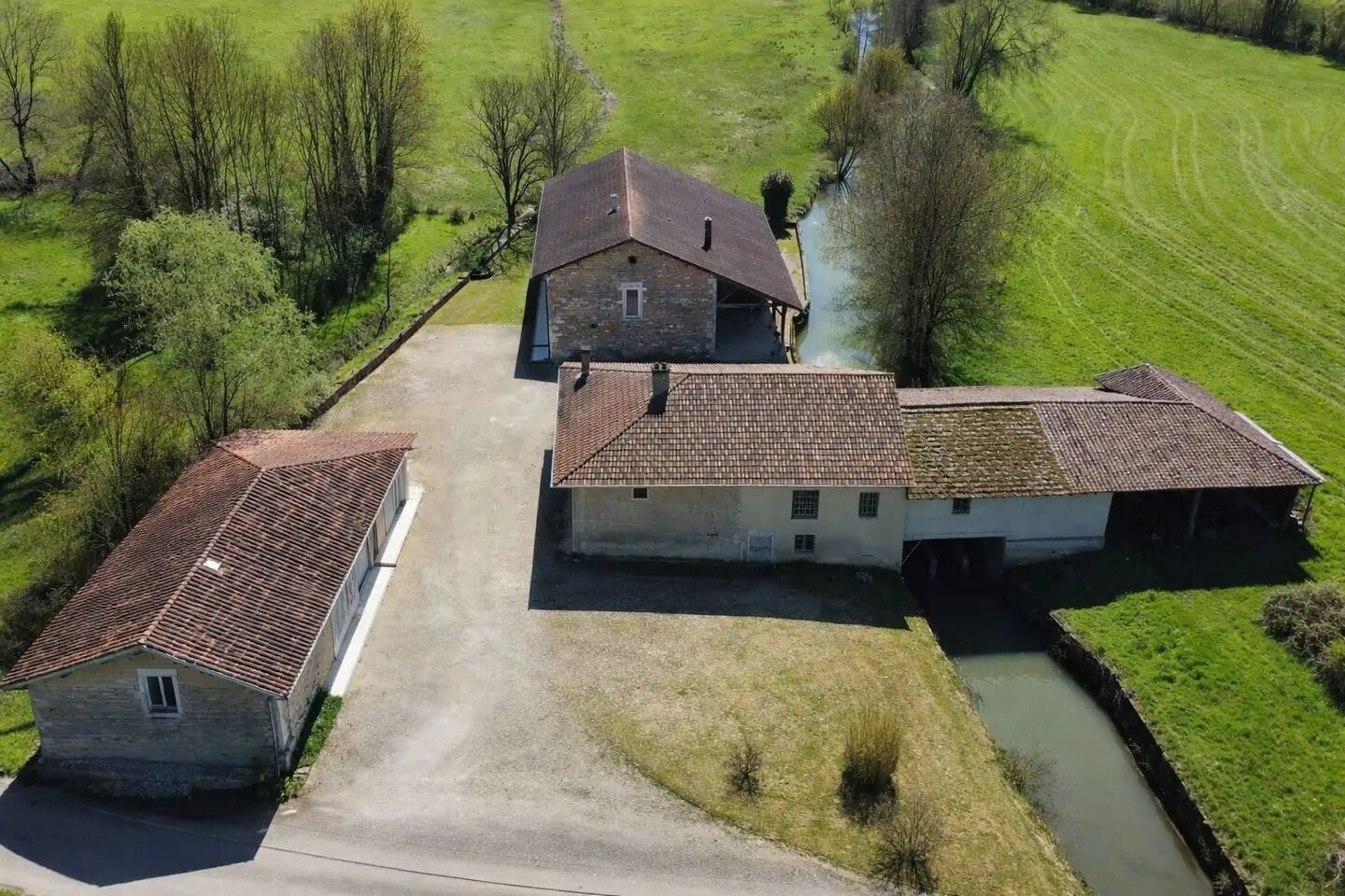 Maison à vendre, 360m², Saint-Etienne-du-Bois