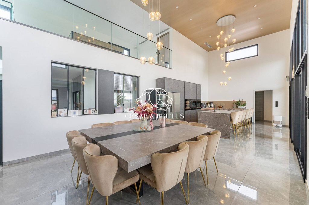Maison à vendre, 272m², Satolas-et-Bonce