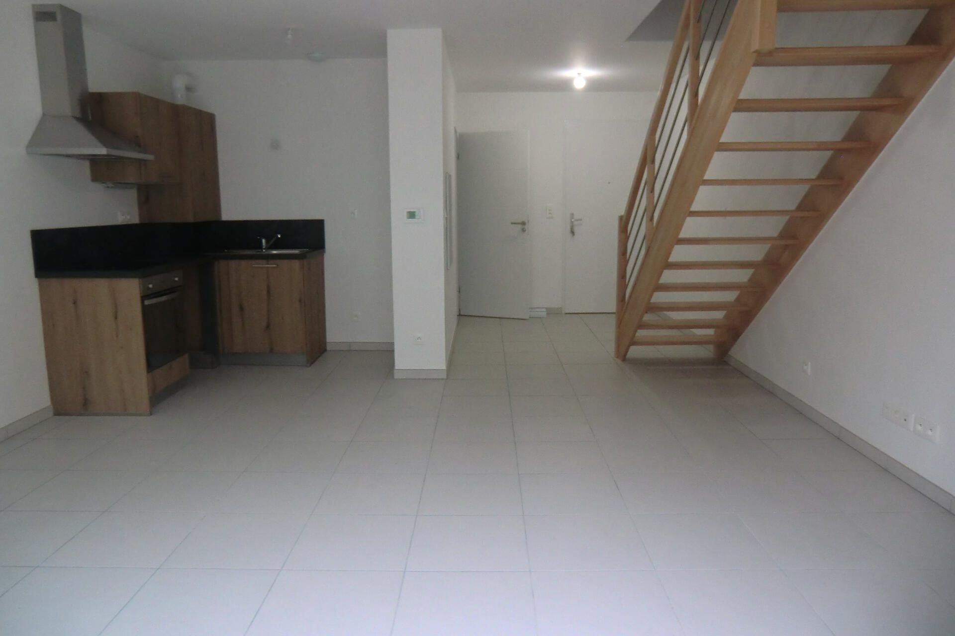 Maison à louer, 60m², Luisant