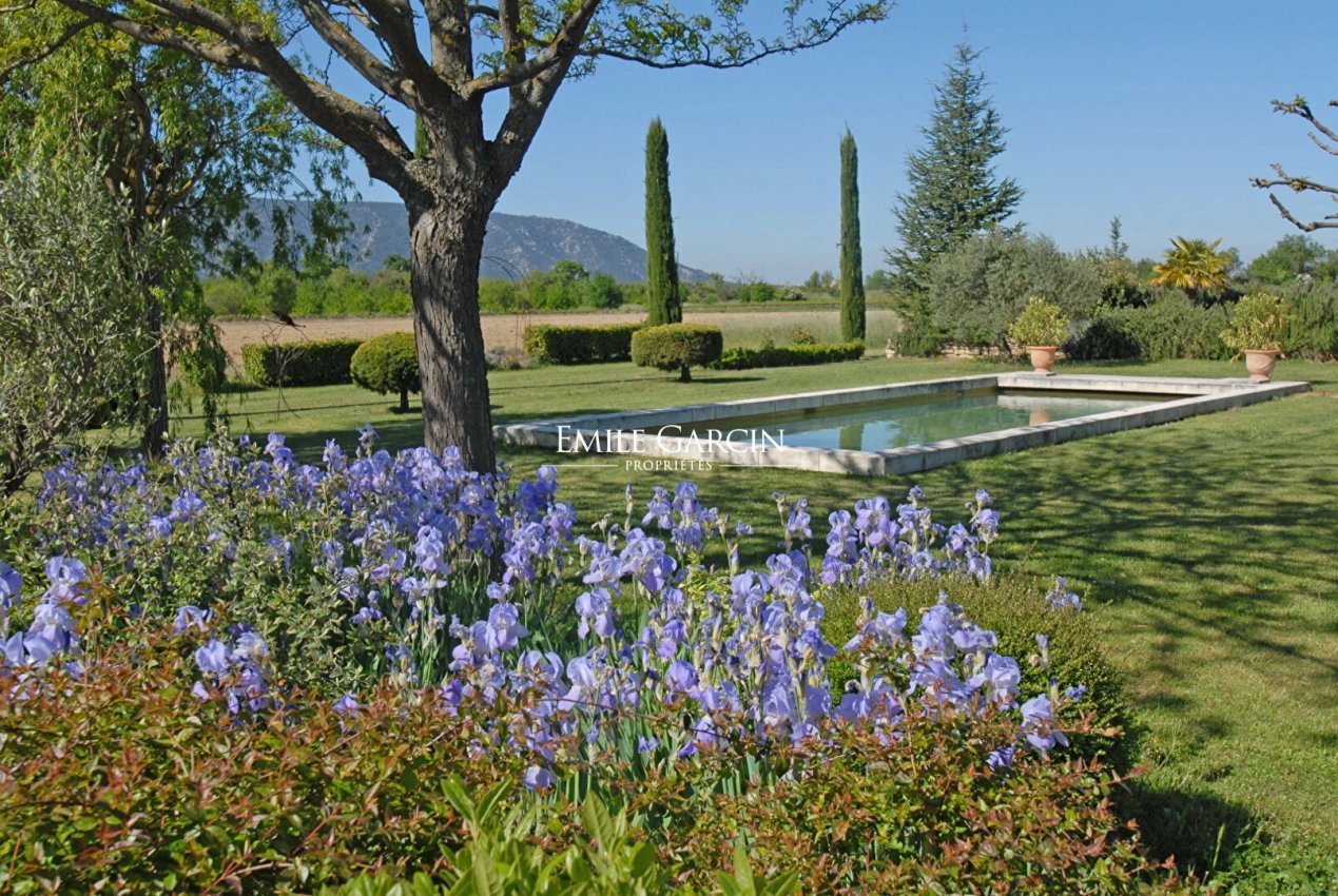 Maison à vendre, 400m², Cabrières-d'Avignon