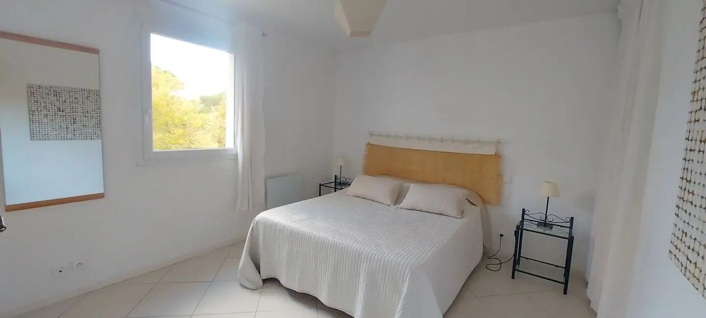 Maison à louer, 132m², Simiane-Collongue