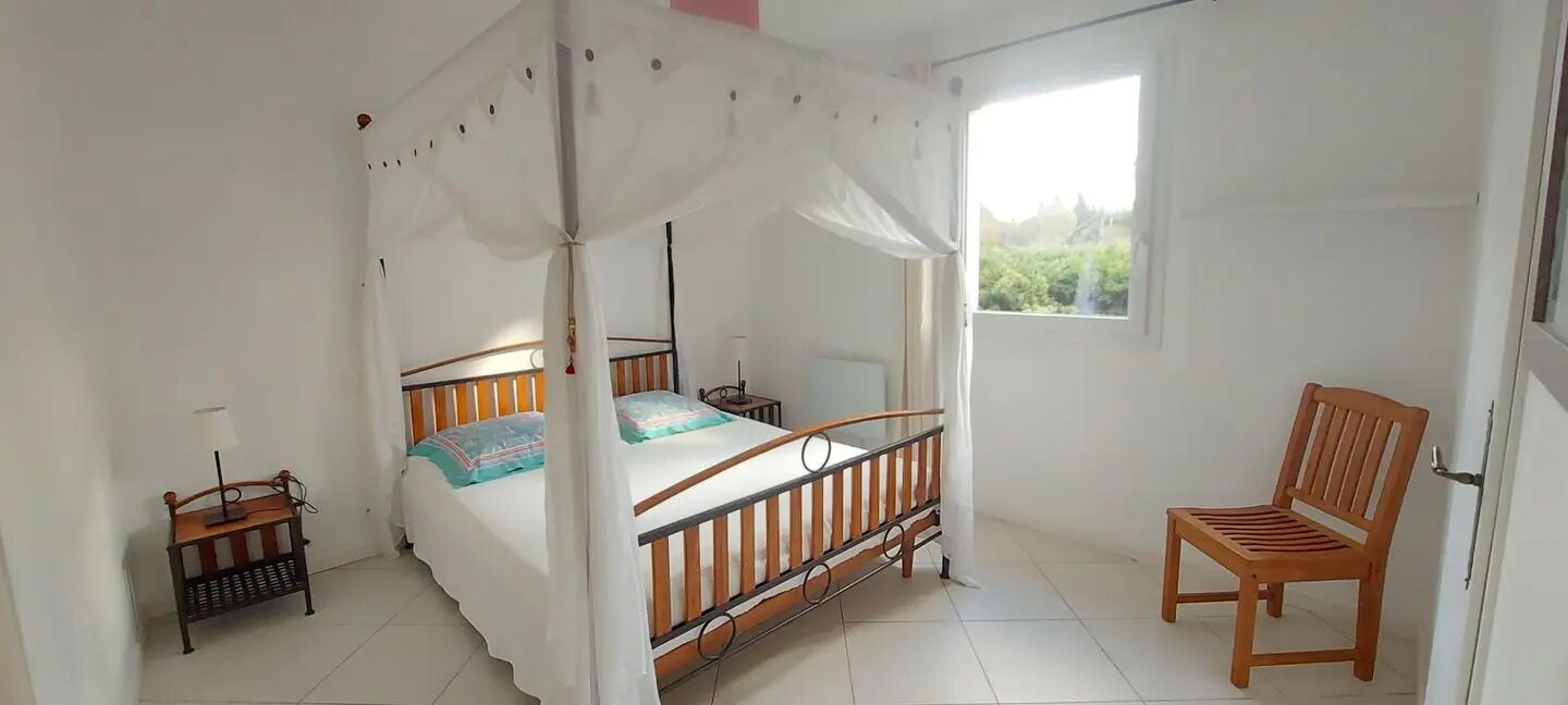 Maison à louer, 132m², Simiane-Collongue