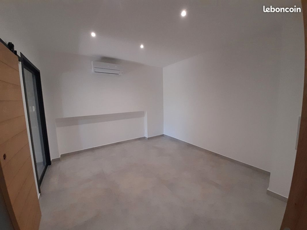 Appartement à louer, 36m², Simiane-Collongue