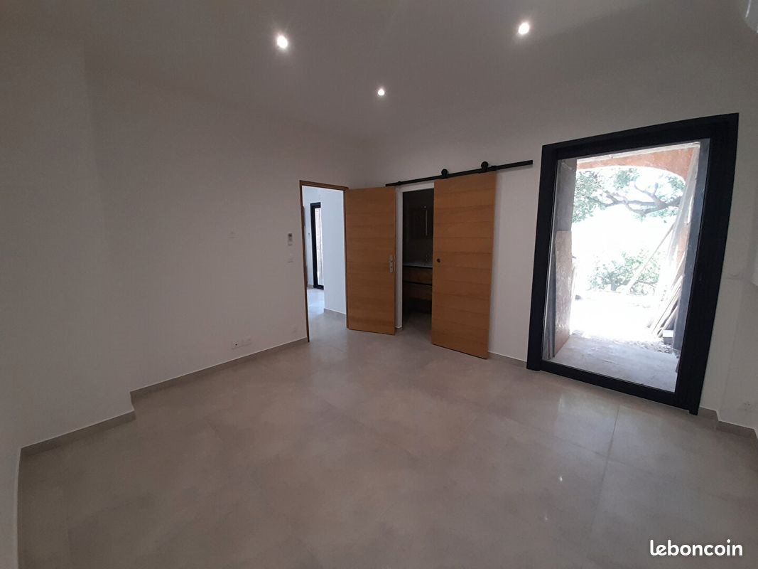 Appartement à louer, 36m², Simiane-Collongue