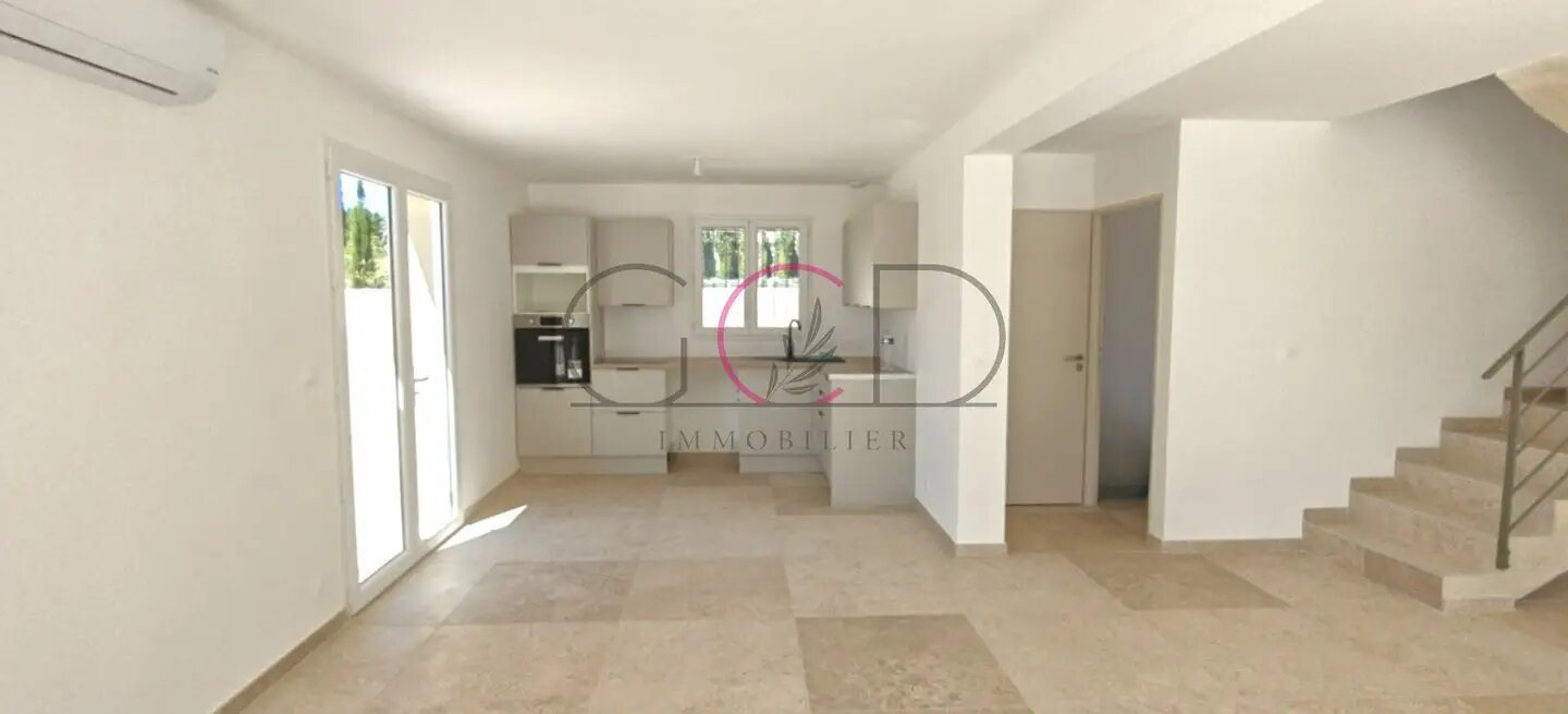 Maison à louer, 95m², Ventabren