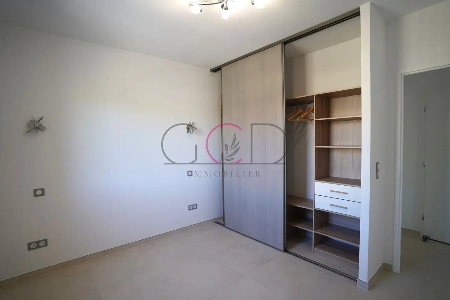 Appartement à louer, 74m², Ventabren