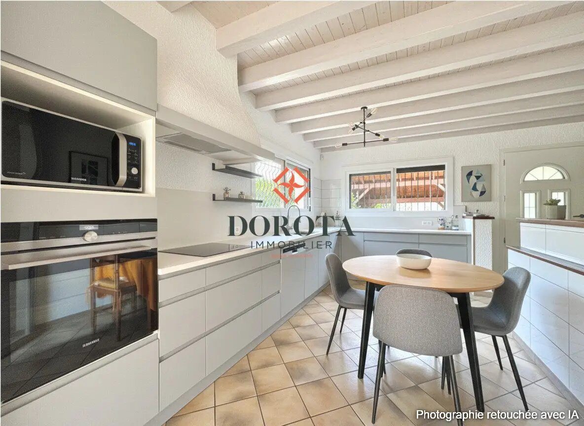 Maison à vendre, 240m², La Buissière