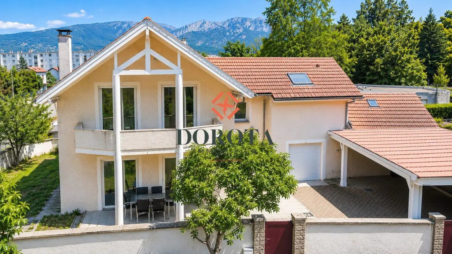 Maison à vendre, 170m², Fontaine