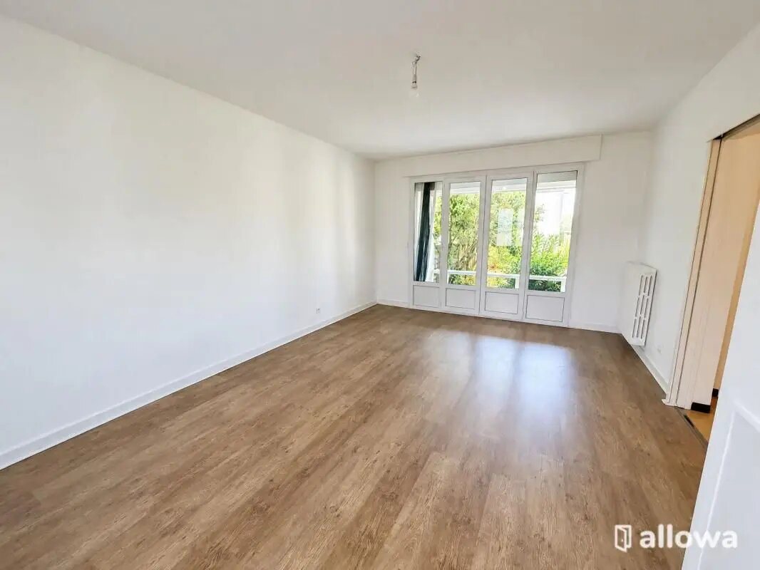 Maison à louer, 95m², Beauchastel