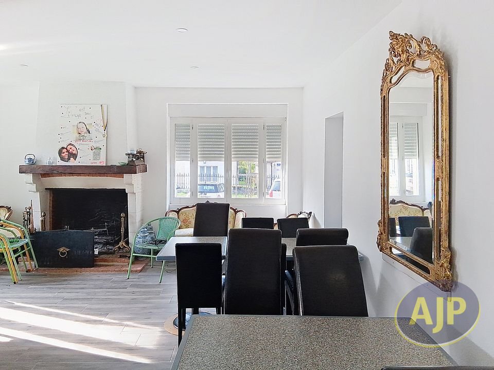 Maison à vendre, 309m², Saint-Christoly-Médoc