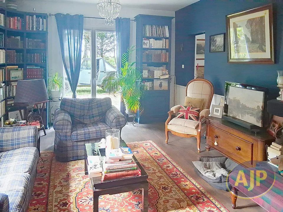 Maison à vendre, 181m², Saint-Germain-d'Esteuil