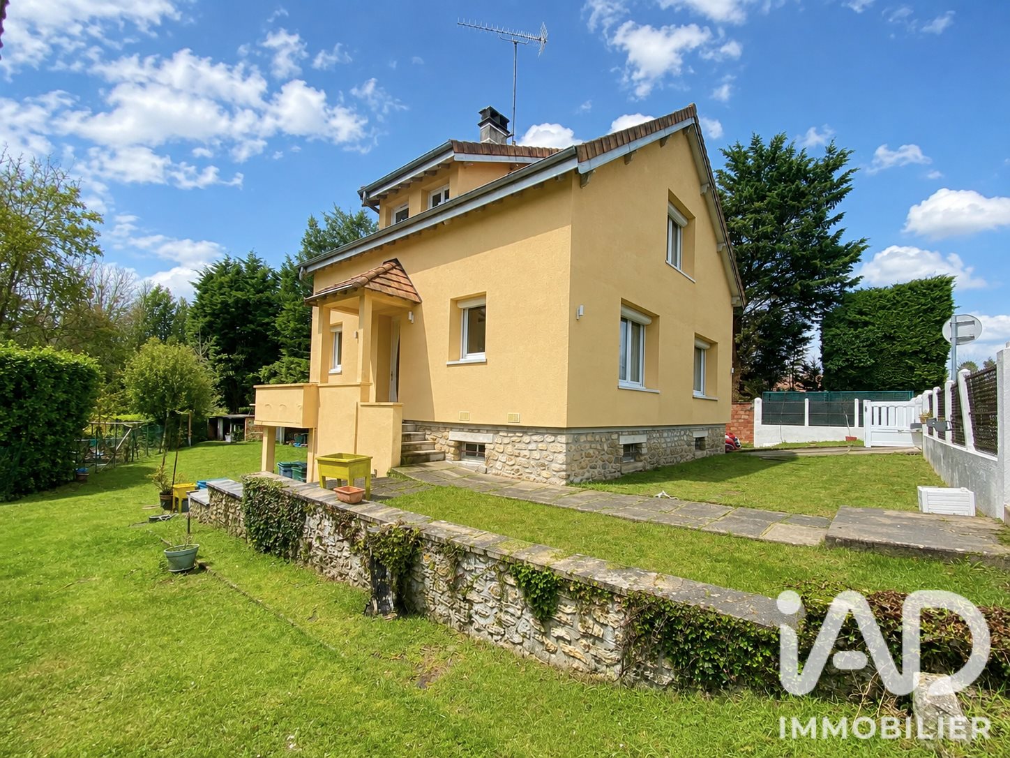 Maison à vendre, 114m², Poigny-la-Forêt
