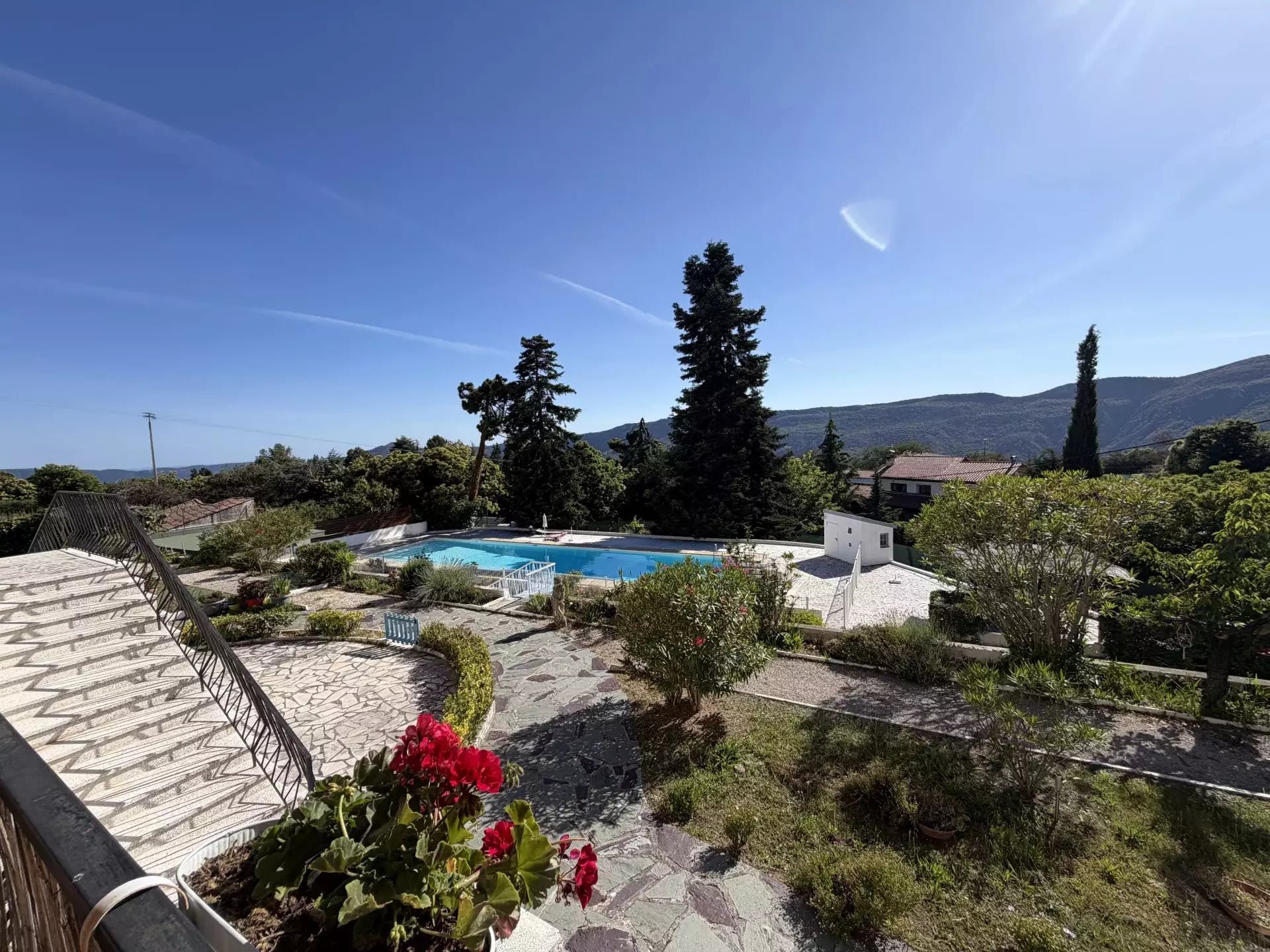 Appartement à vendre, 92m², Berre-les-Alpes