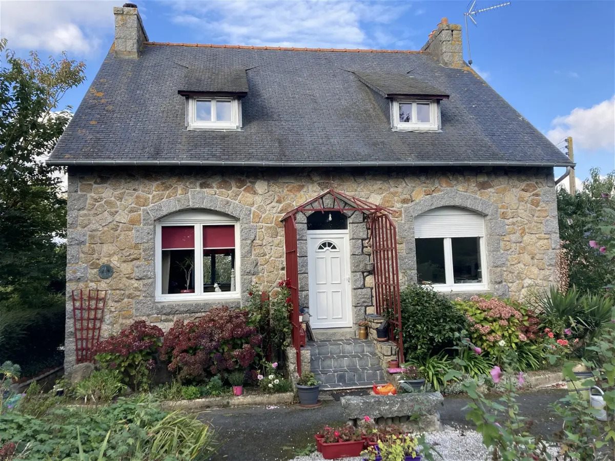 Maison à louer, 109m², Lanrodec