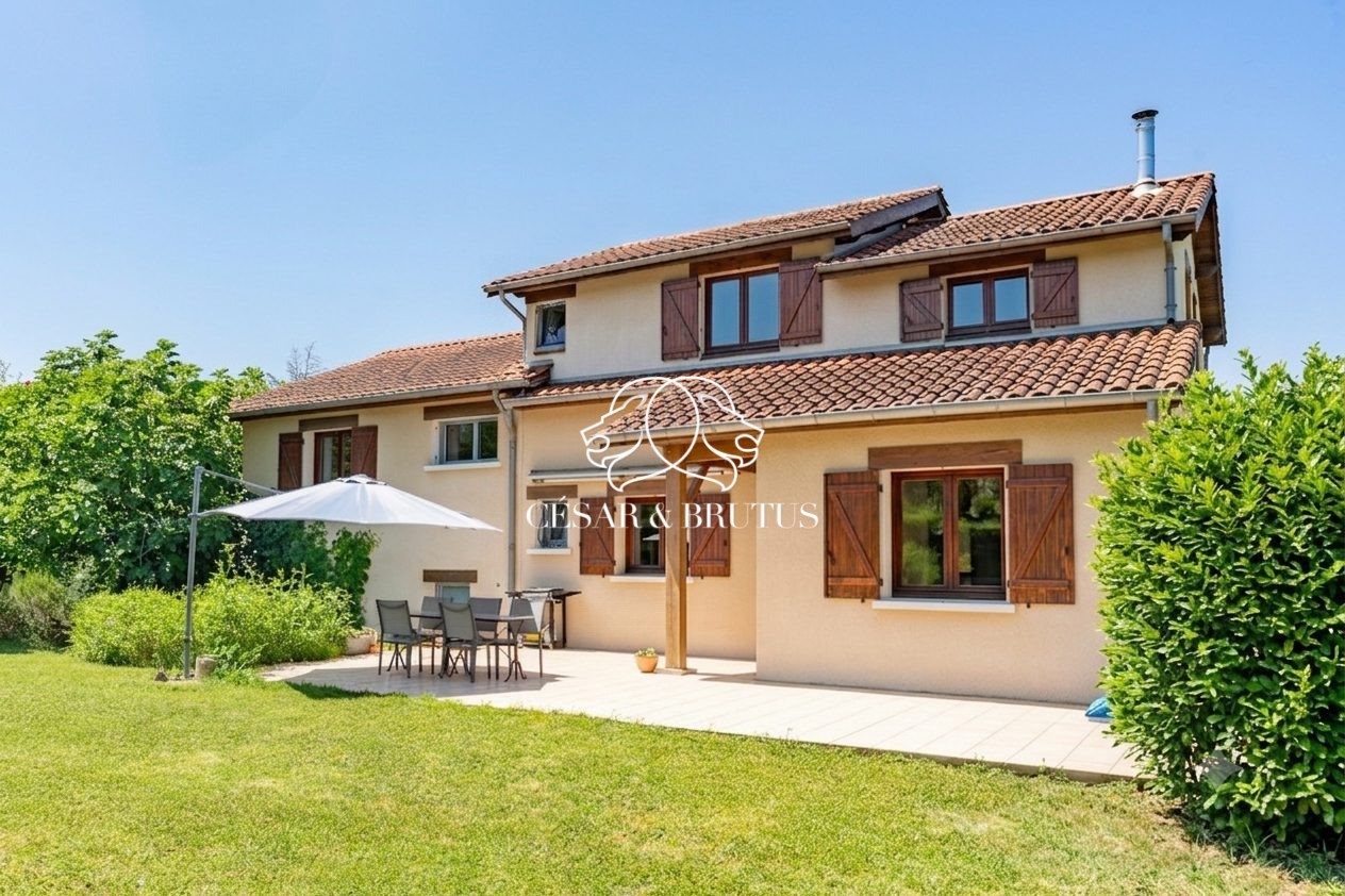 Maison à vendre, 180m², Lissieu