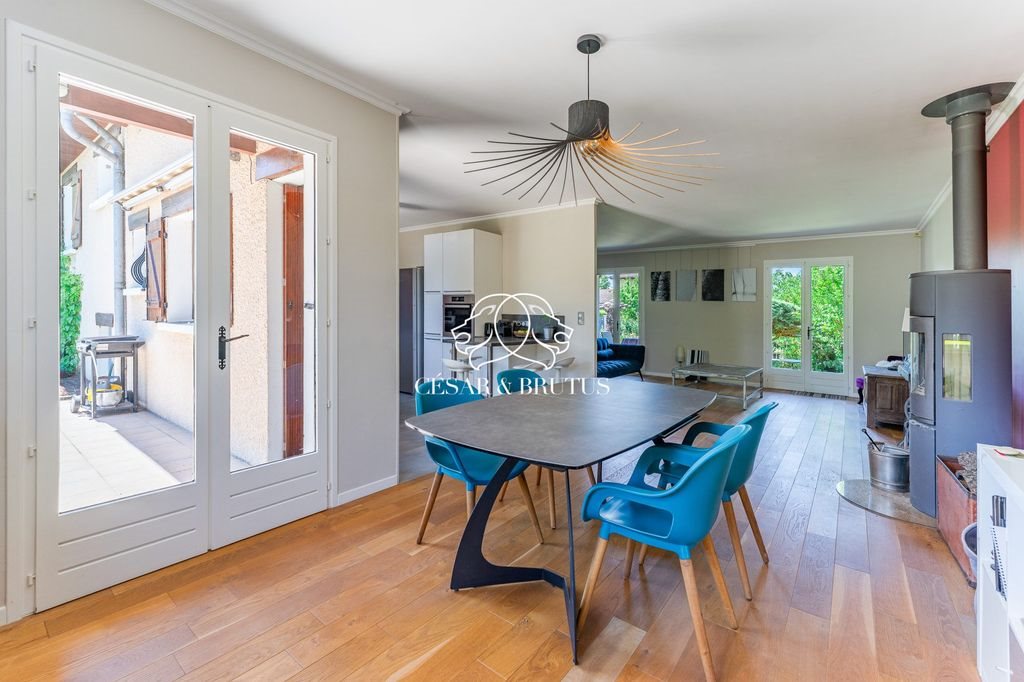 Maison à vendre, 180m², Lissieu