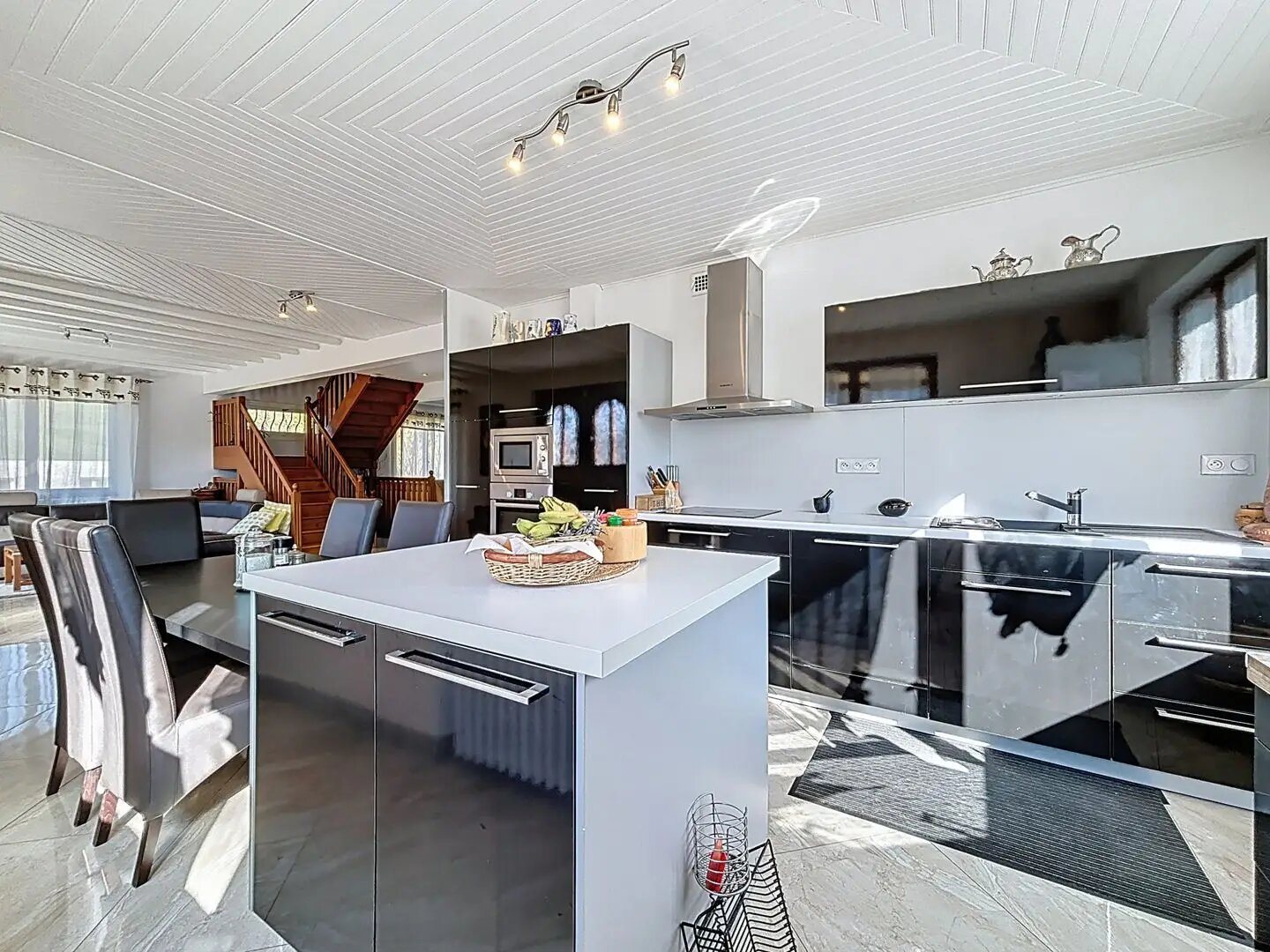 Maison à vendre, 240m², Saint-Alban-de-Montbel