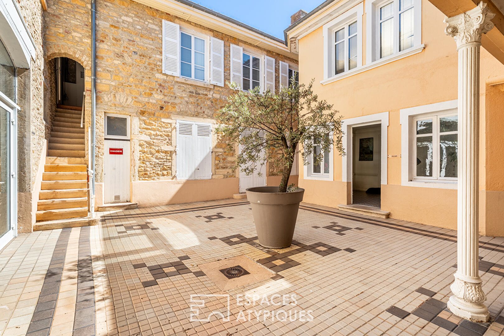 Maison à vendre, 850m², Limas