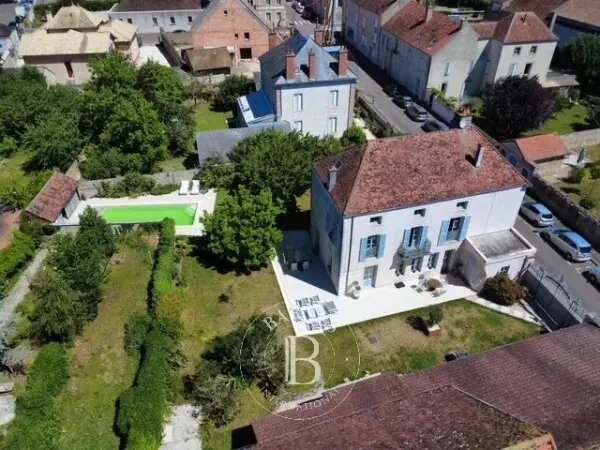 Maison à vendre, 226m², Semur-en-Auxois