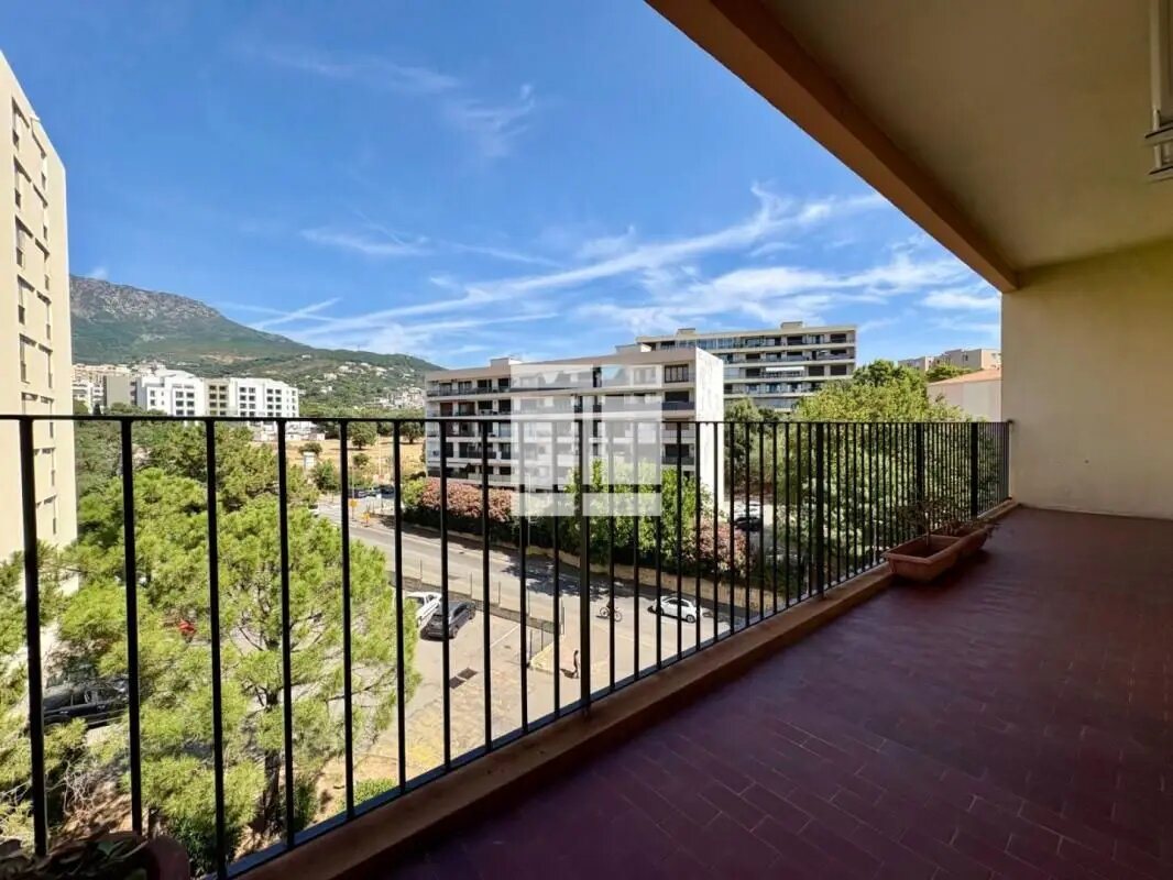 Appartement à vendre, 65m², Bastia