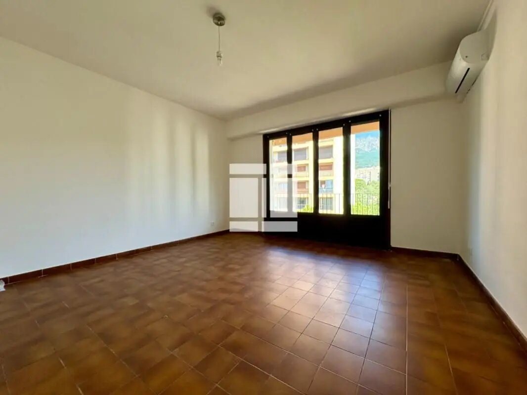 Appartement à vendre, 65m², Bastia