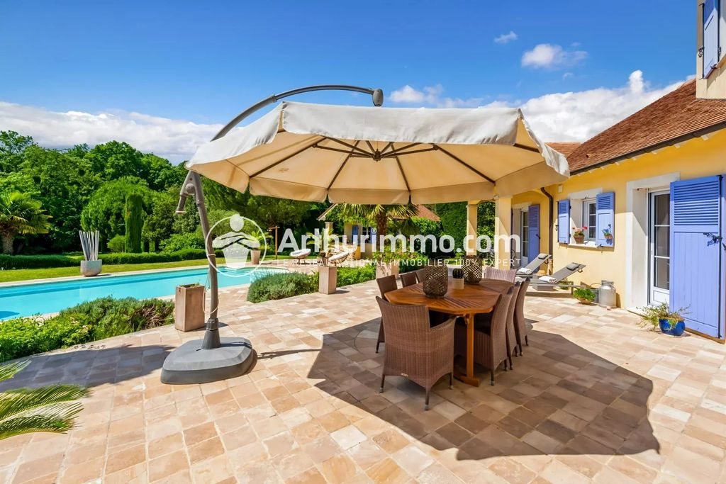 Maison à vendre, 220m², Saint-Sauveur-sur-Ecole